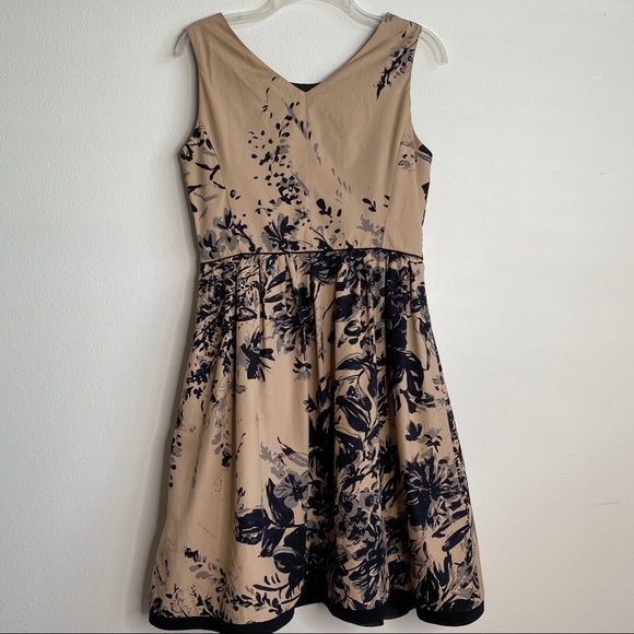 Oasis Princess Style Sleeveless Dress Floral Tan/Black Looks Vintage. - Picture 2 of 6